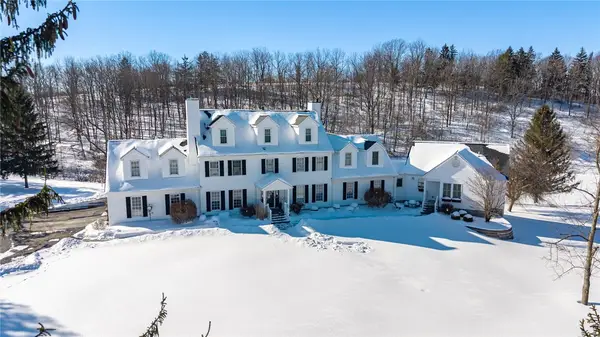 6126 Rossier Rd, Canandaigua, NY 14424