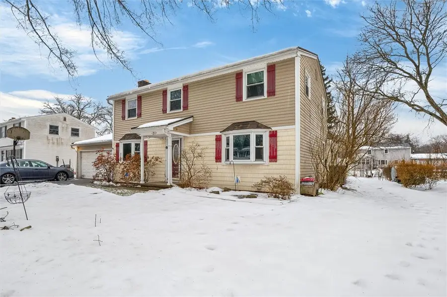 21 Squirrels Heath Road, Fairport, NY 14450 - #3