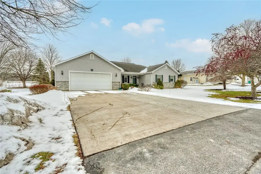 38 Munger Street, Bergen, NY 14416 - #2