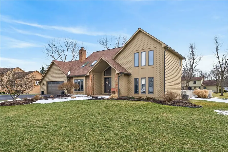 45 Woodleaf, Pittsford, NY 14534 - #2