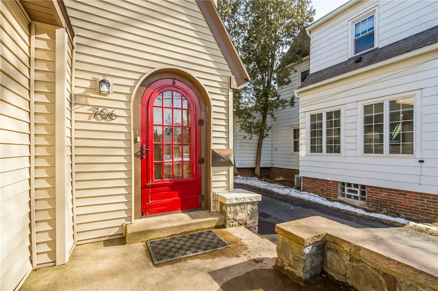 706 Madison Street, East Rochester, NY 14445 - #3