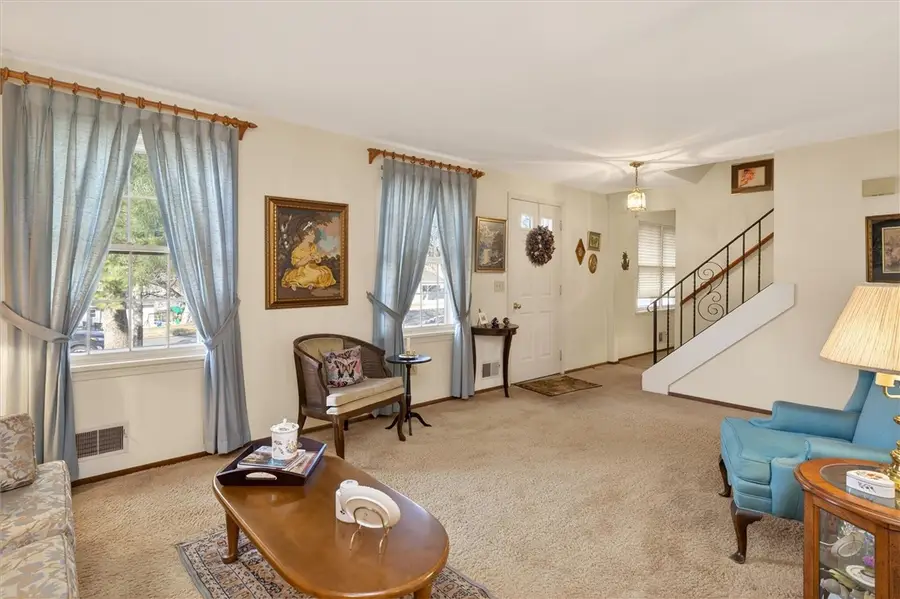 67 Williamsburg Drive, Fairport, NY 14450 - #2