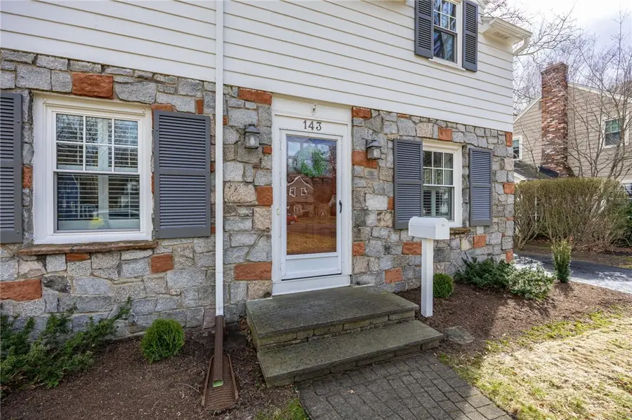 143 Commodore Pkwy, Rochester, NY 14625 - #3