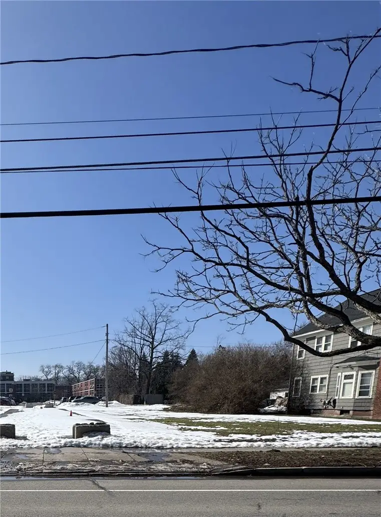 425 B Beach Avenue, Rochester, NY 14612 - #1