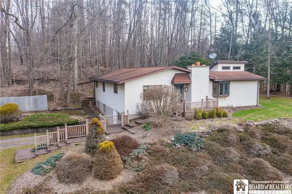 162 Cemetery Street, Randolph, NY 14772