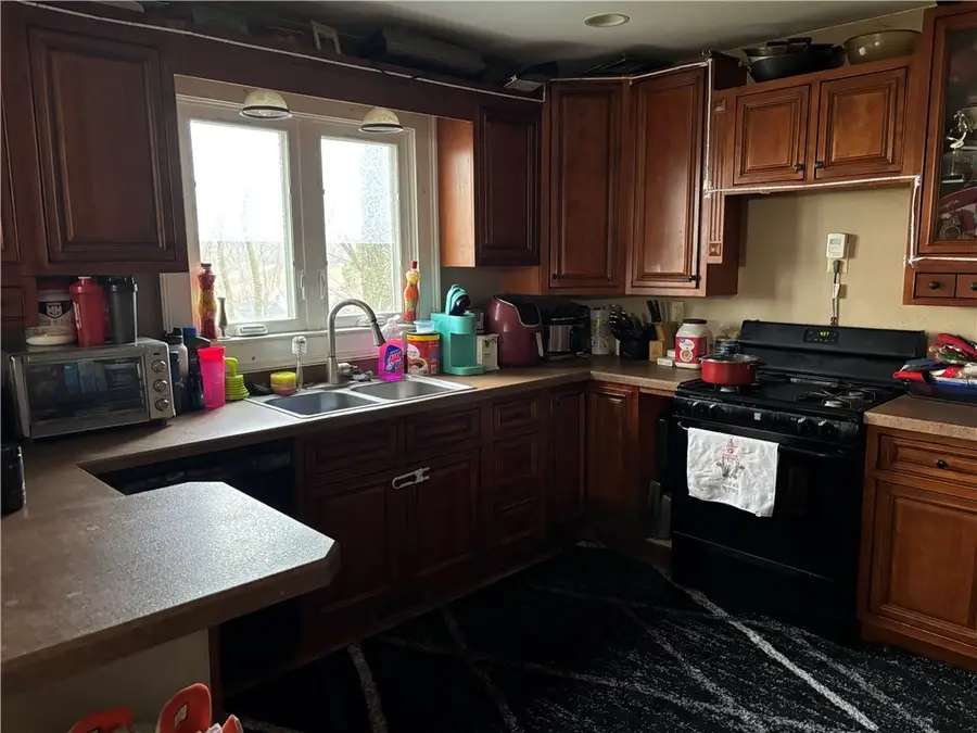 15 Layton St, Lyons, NY 14489 - #2