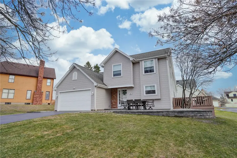 5 Stonebridge Crescent, Fairport, NY 14450 - #2