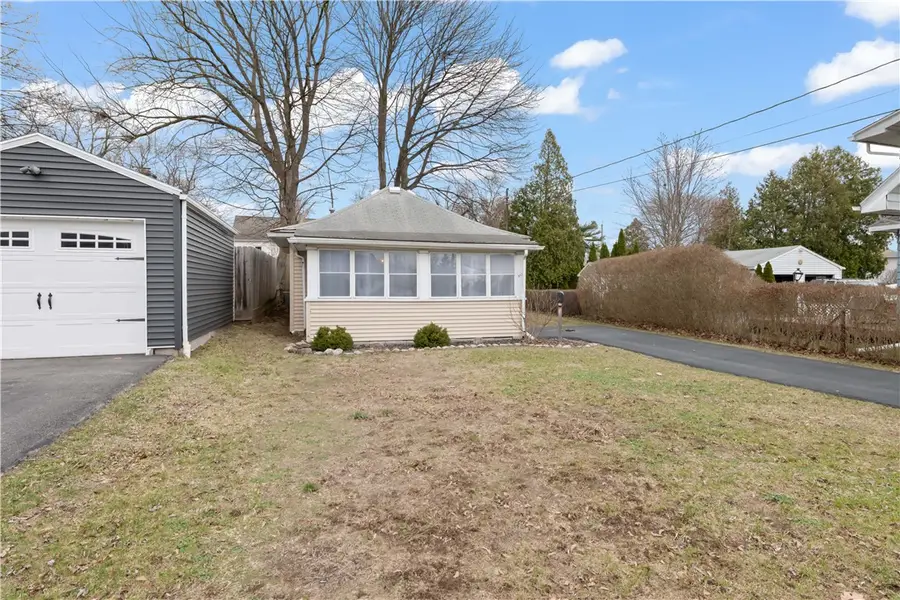 513 W Filbert Street, East Rochester, NY 14445 - #2