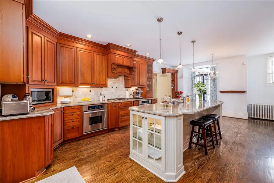 901 East Avenue #A, Rochester, NY 14607 - #2