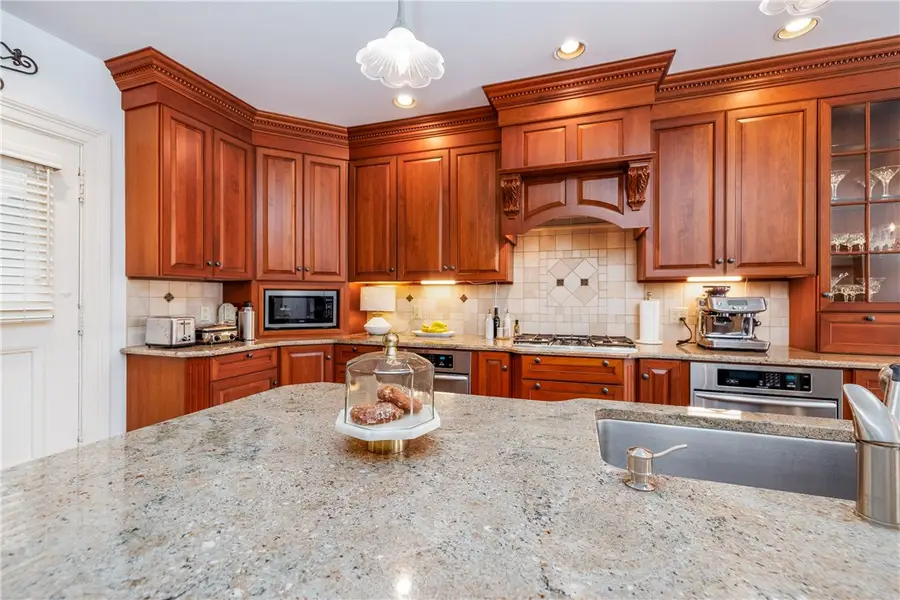 901 East Avenue #A, Rochester, NY 14607 - #3