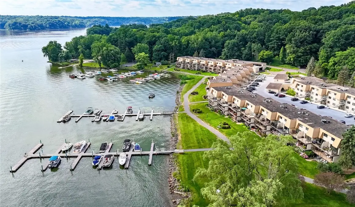 259 Bay Village Drive, Rochester, NY 14609 - #1