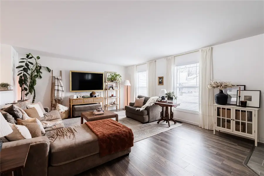 16 Parkglen Drive, Henrietta, NY 14467 - #3