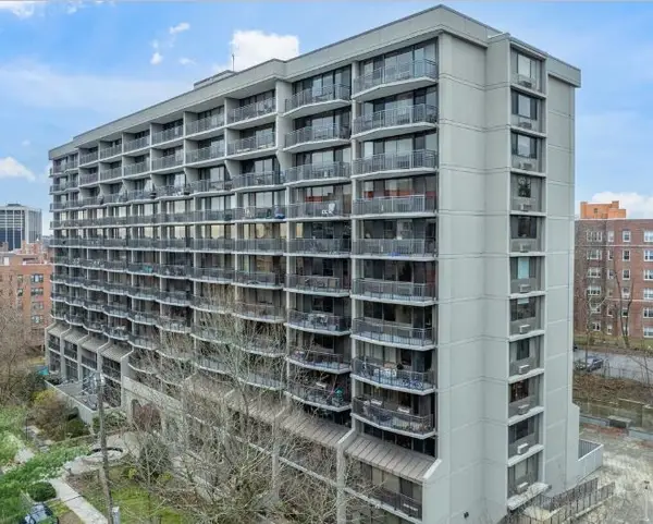 15 Stewart Place, White Plains, NY 10603