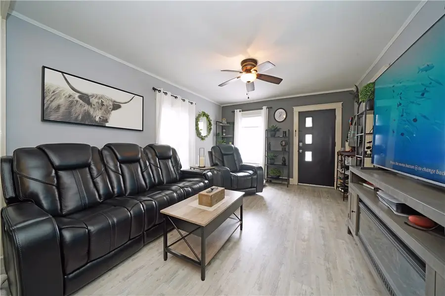 450 Schuyler Avenue, Elmira, NY 14904 - #2