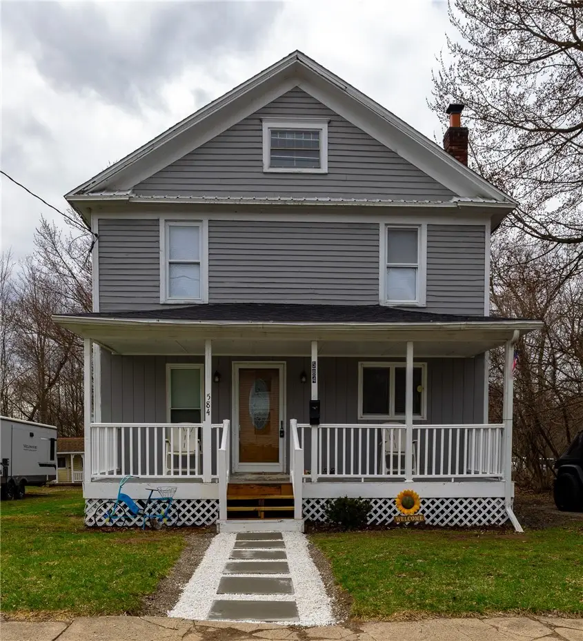 584 East Avenue, Medina, NY 14103 - #2