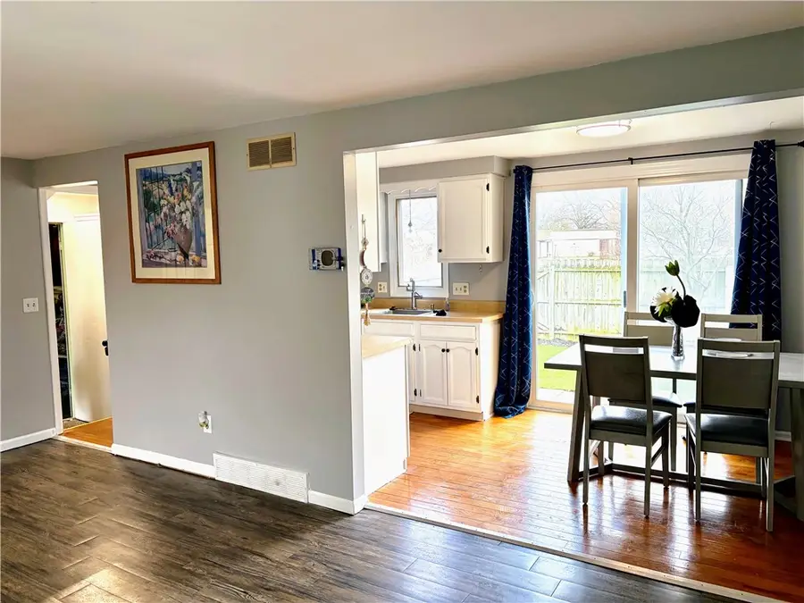 424 Upper Valley Road, Rochester, NY 14624 - #3