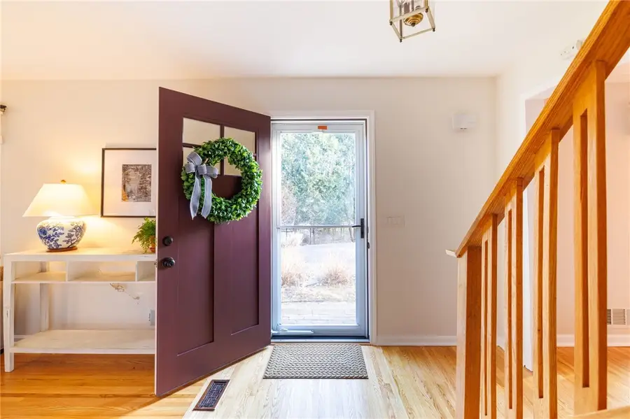 5 Sugarwood Drive, Pittsford, NY 14534 - #3