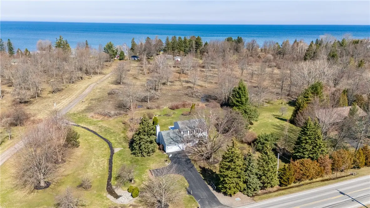 4637 Lake Road, Williamson, NY 14589 - #1