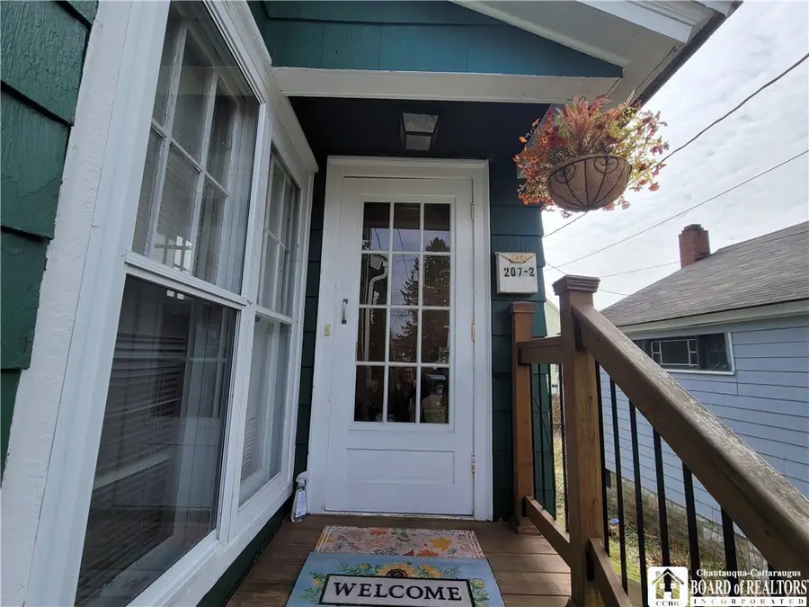 207 Palmer Street, Jamestown, NY 14701 - #2