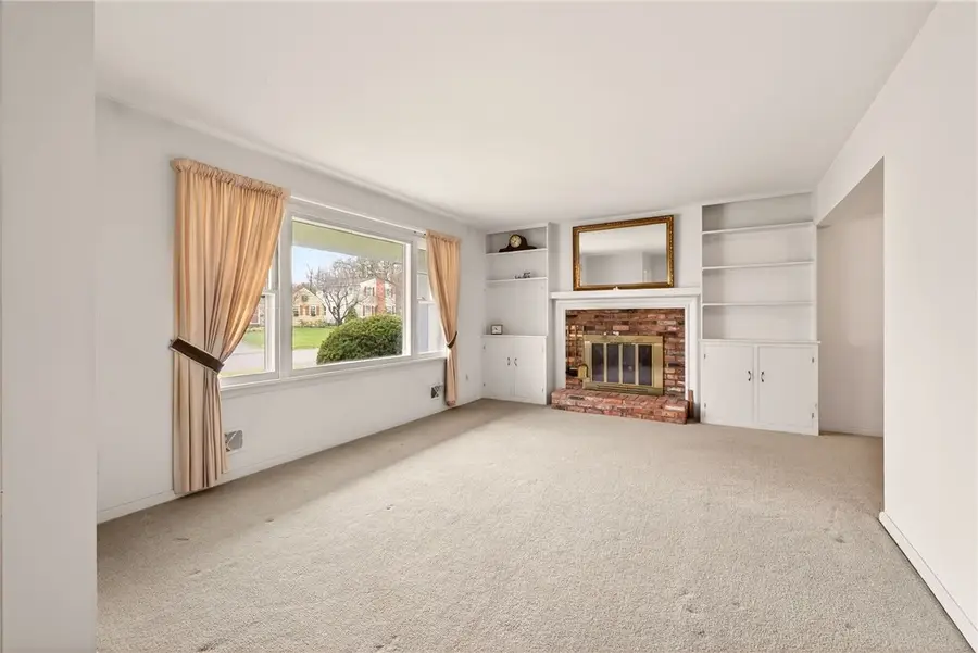 16 Green Hill Lane, Pittsford, NY 14534 - #2