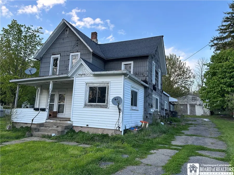 23 Oak Street, Silver Creek, NY 14136 - #2