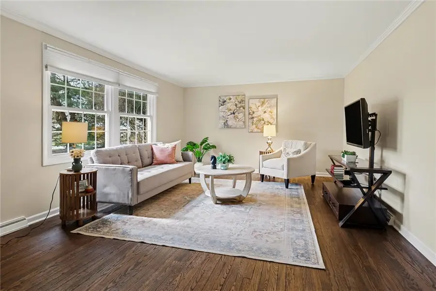 16 Musket Lane, Pittsford, NY 14534 - #3