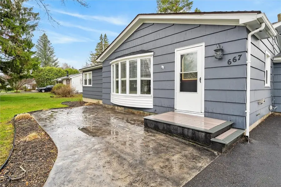 667 Hard Road, Webster, NY 14580 - #3