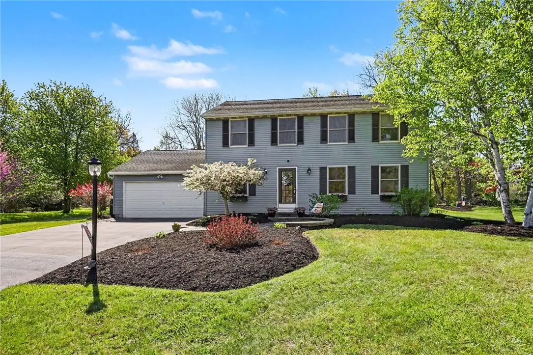 29 Camborne Circle, Fairport, NY 14450 - #1