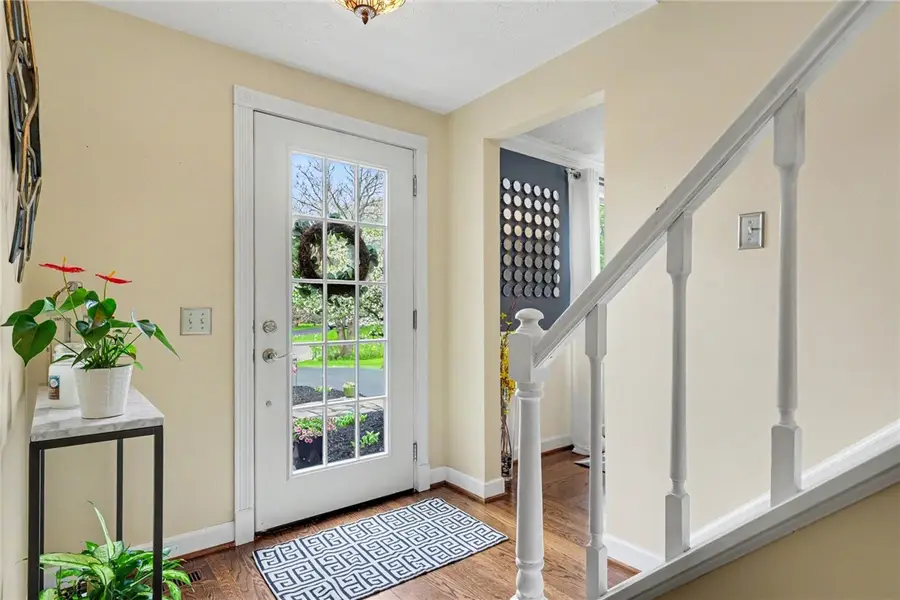 29 Camborne Circle, Fairport, NY 14450 - #3