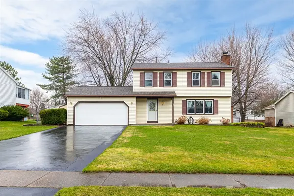 311 Squire Dale Lane, Greece, NY 14612