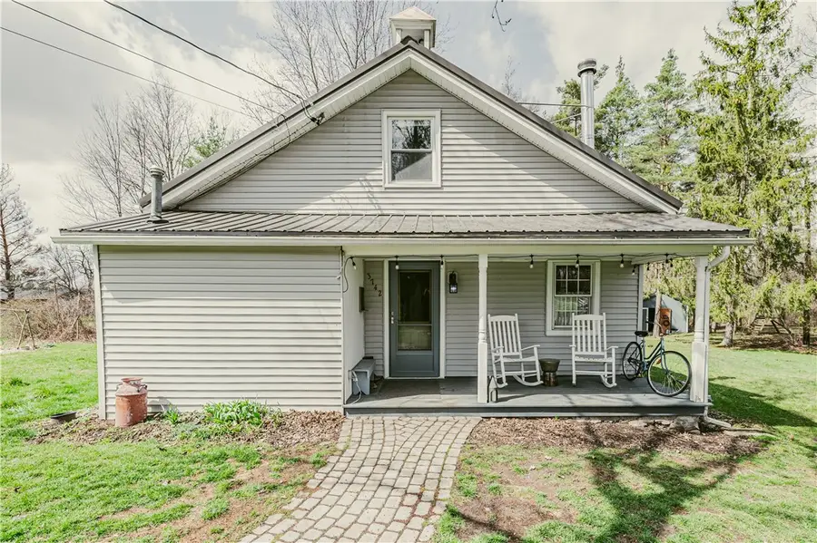 3742 Oakmount Road, Bloomfield, NY 14469 - #2