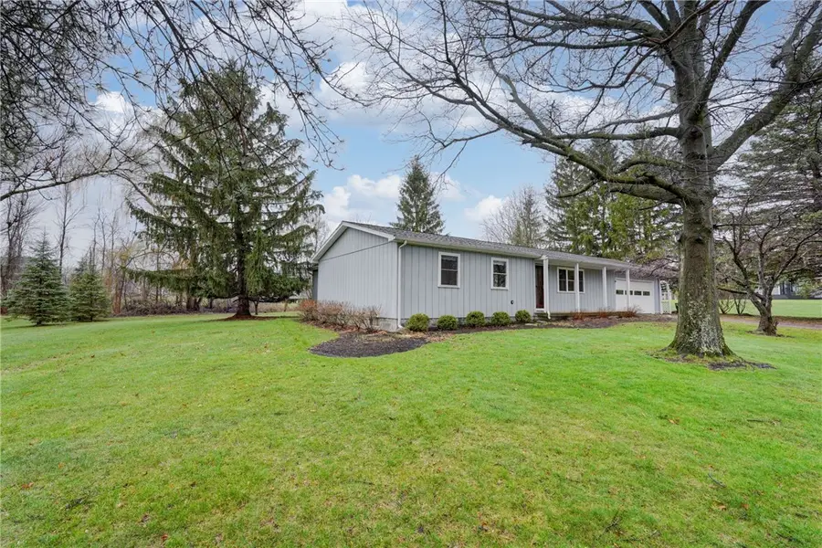 5195 Laura Lane, Canandaigua, NY 14424 - #3