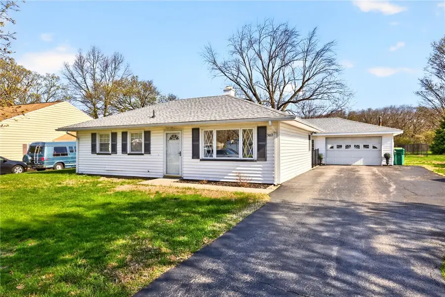 302 Wellington Road, Webster, NY 14580 - #2