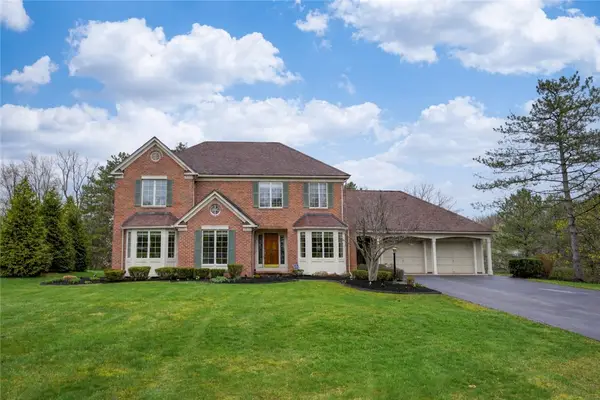 11 Merryhill Lane, Pittsford, NY 14534