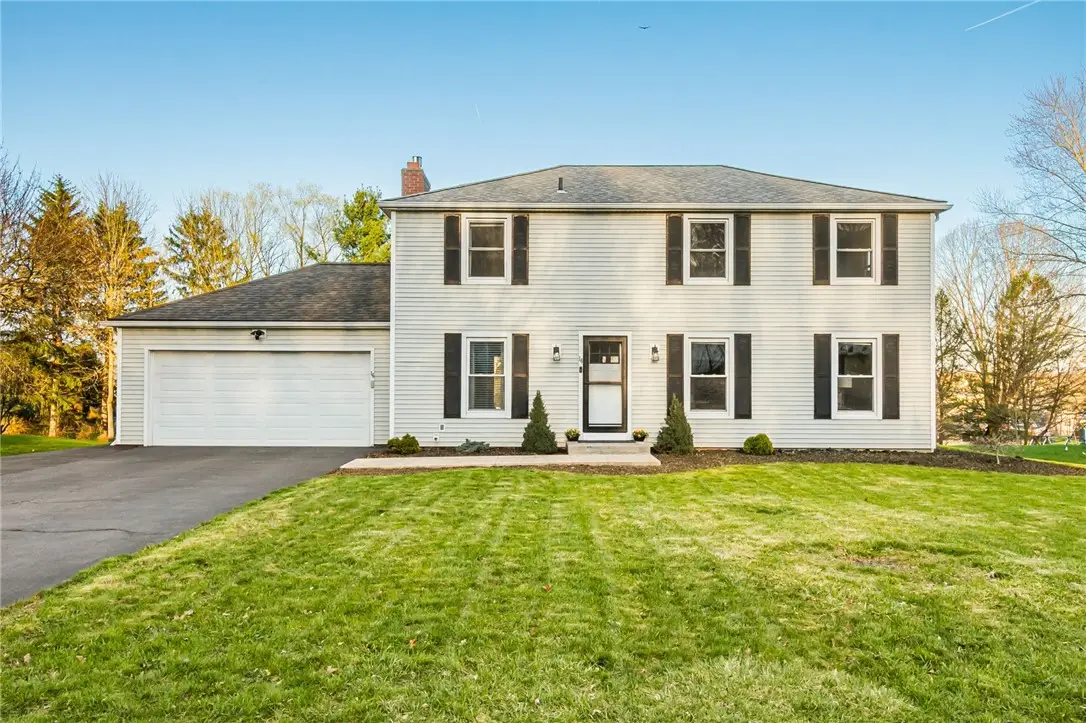 16 Bent Oak, Fairport, NY 14450 - #1