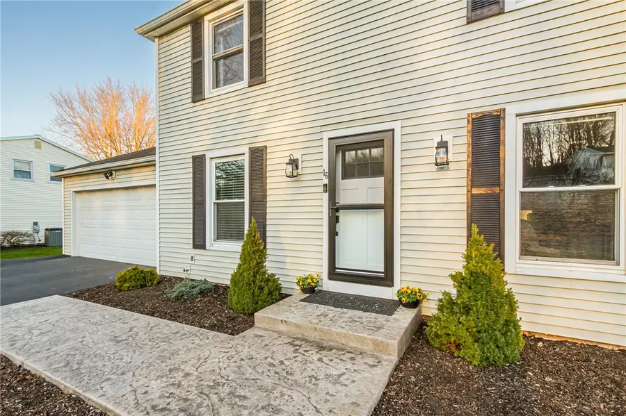 16 Bent Oak, Fairport, NY 14450 - #3