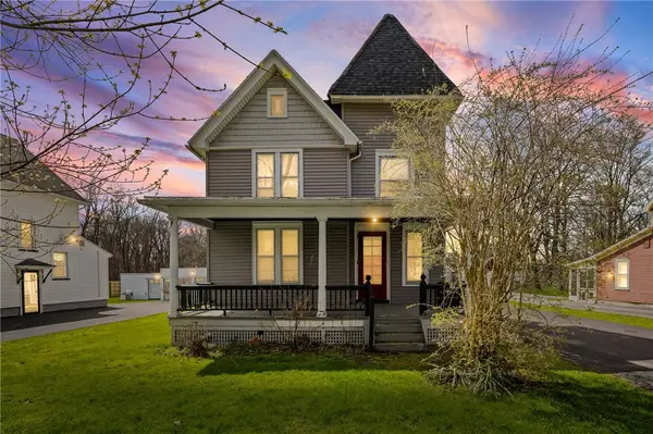 2165 Five Mile Line Road, Penfield, NY 14526