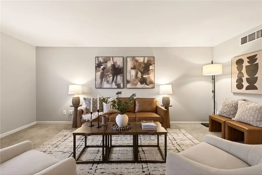 8 Arbor Court, Fairport, NY 14450 - #3