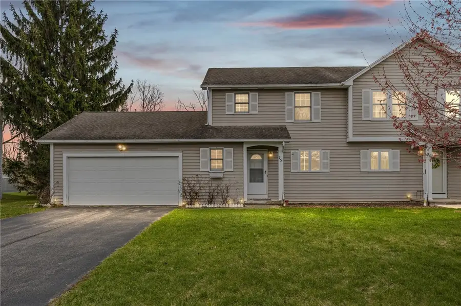 15 Hampton Lane, Fairport, NY 14450 - #2