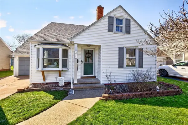 211 Cabot Road, Rochester, NY 14626