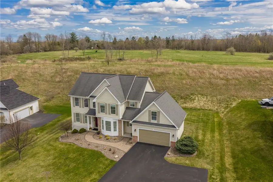 207 High Stone Cir, Pittsford, NY 14534 - #3