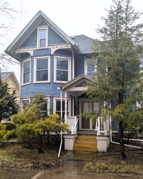 33 South Avenue, Brockport, NY 14420