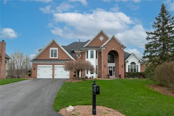 19 Brunson Way, Penfield, NY 14526