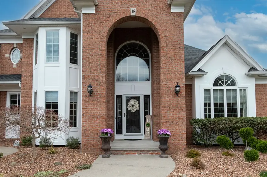 19 Brunson Way, Penfield, NY 14526 - #3