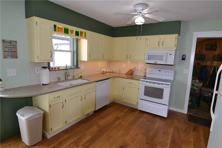 10538 Pavilion Center Road, Pavilion, NY 14525 - #2