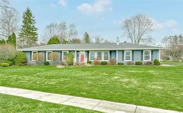 9 Jefferson Avenue, Le Roy, NY 14482