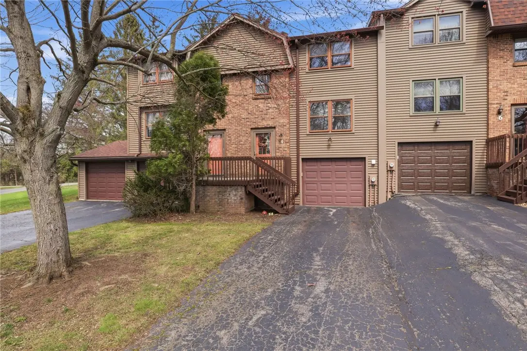 4 Chesterton Court, Fairport, NY 14450 - #1
