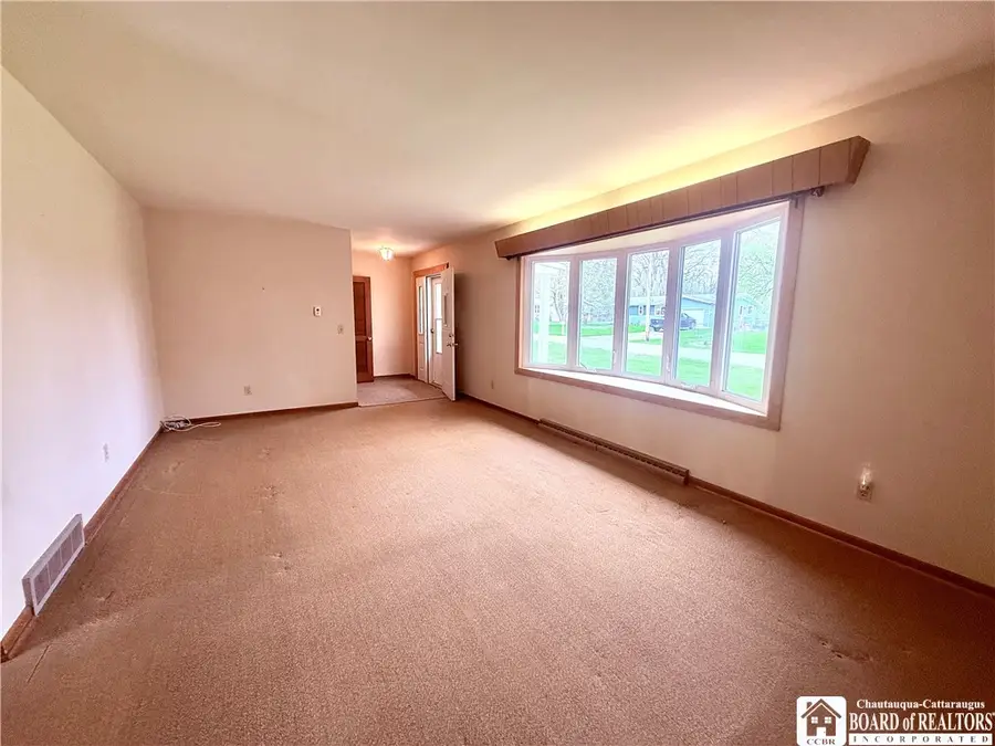 123 Clinton Avenue, Fredonia, NY 14063 - #3