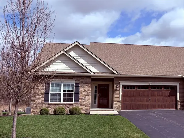 5982 Monarch Drive, Farmington, NY 14425