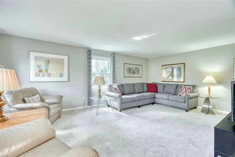 9 Burncoat Way, Pittsford, NY 14534 - #2